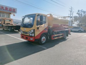 東風多利卡D6清洗吸污車-6.5m3